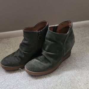 Sofft Dark Green Wedge Ankle Boots